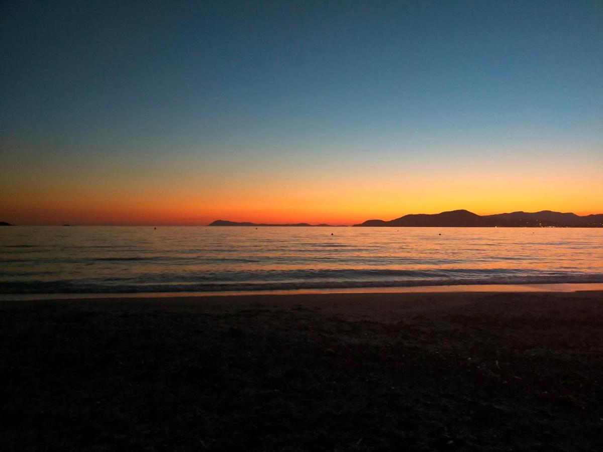 Leflamantduport Hyères Esterno foto